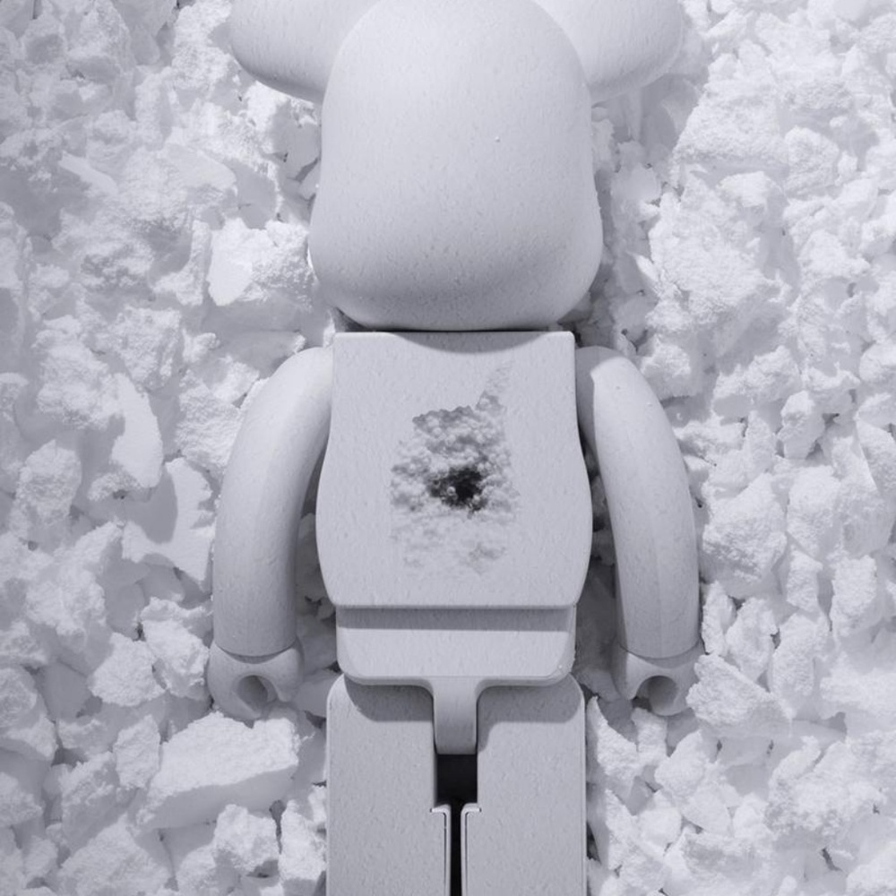 BearBrick 1000% Photo